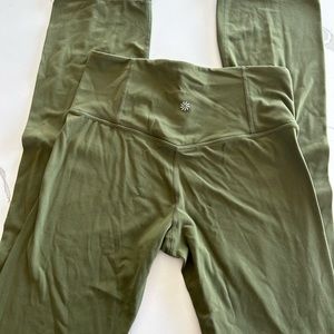 Athleta flare leggings